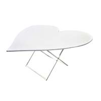 Table forme cœur